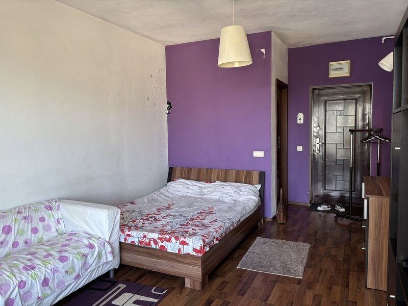 Titan, Auchan, Rasarit de Soare ,garsoniera